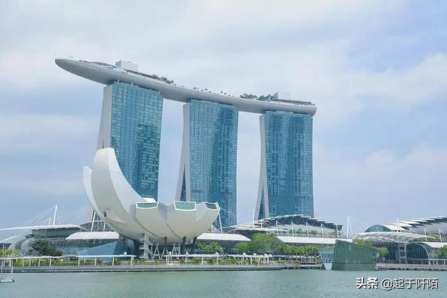 扼守马六甲海峡咽喉的“新加坡”，今天带你看看真实的新加坡现状