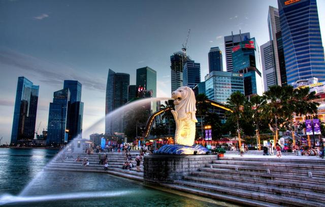 独立55年，新加坡是怎样变成“李家坡”的？