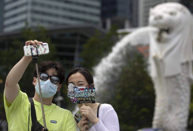 早期防控优异到如今彻底失控，新加坡是如何一步步滑向深渊