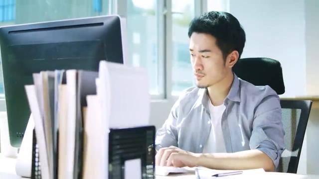 新加坡人均每月收入超过4000美金,他们生活可能没有想象中那么好