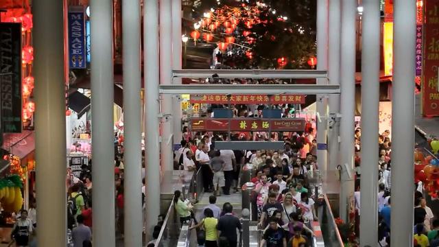 新加坡人均每月收入超过4000美金,他们生活可能没有想象中那么好