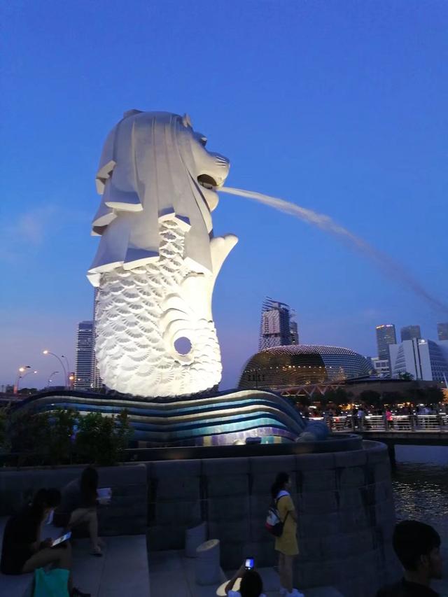 新加坡的历史,可以说是一部奋斗史