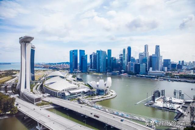 香港和新加坡移民哪个更好办理？怎么选择？