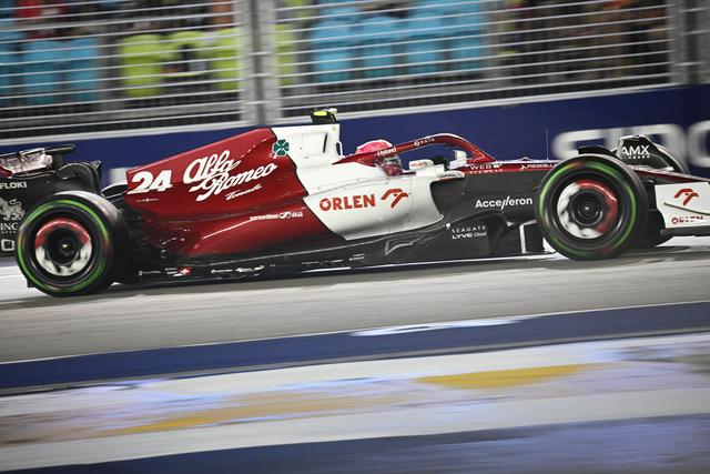 （体育）赛车——F1新加坡大奖赛赛况