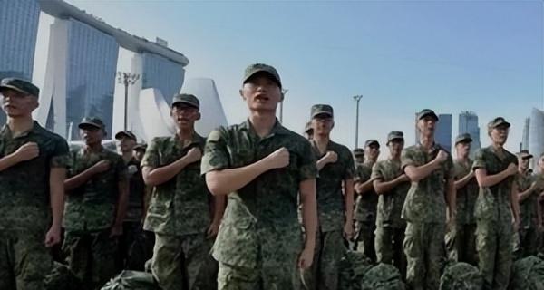 你还不知道?在新加坡服兵役,这些税可以不用交