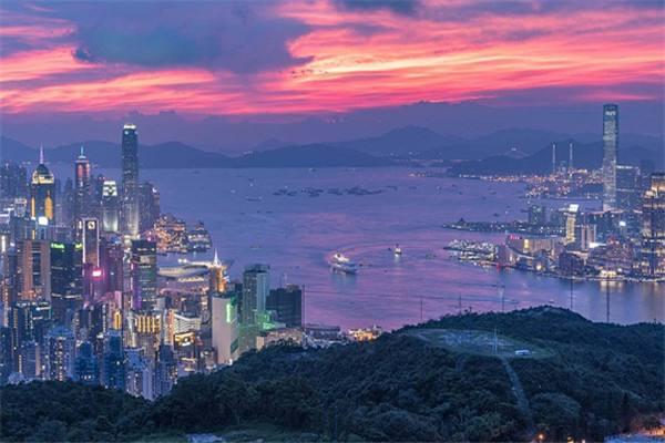 香港与新加坡、大阪并列“最贵城市”榜首，生活成本比纽约还高