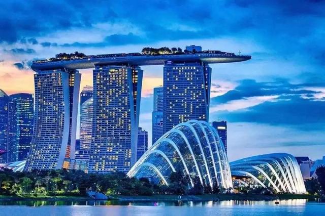 特区一线城市深圳，和新加坡对比如何，差距有多大呢？