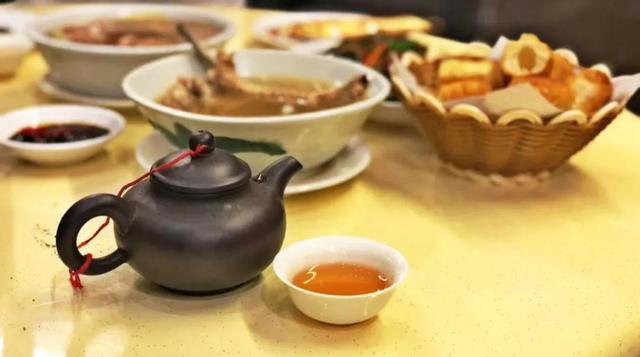 问茶|新加坡的“吃茶”与“喝茶”