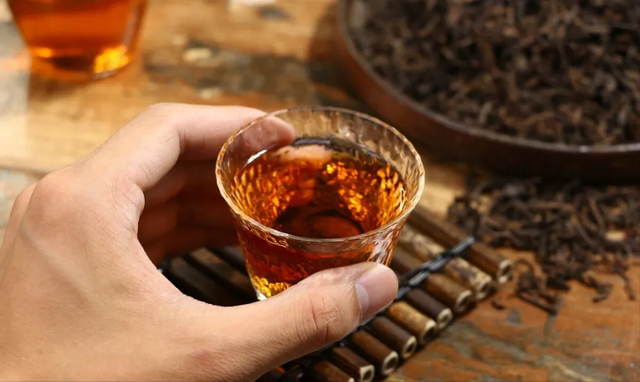新加坡人为什么对普洱茶又爱又恨?销售历史悠久却毁誉参半?