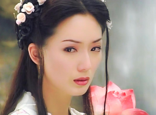 火遍中国的新加坡女星:小龙女嫁杨过,何仙姑离婚,白牡丹嫁老外