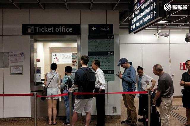 自由行游客,如何免费领取新加坡r的儿童免费交通卡?