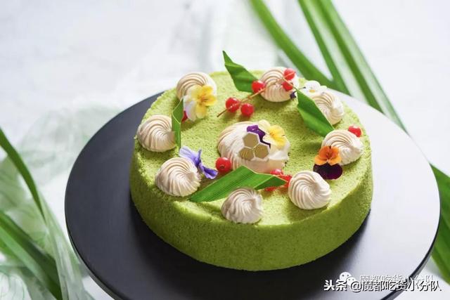 新加坡必打卡绿蛋糕，国宝级甜品