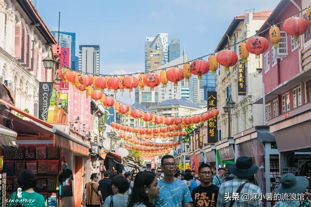 新加坡唐人街原来叫牛车水，市区最热闹的地方，聚集各种中国美食