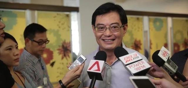 新加坡最新就业形势报告出炉!这些行业最缺人?哪些行业赚钱?