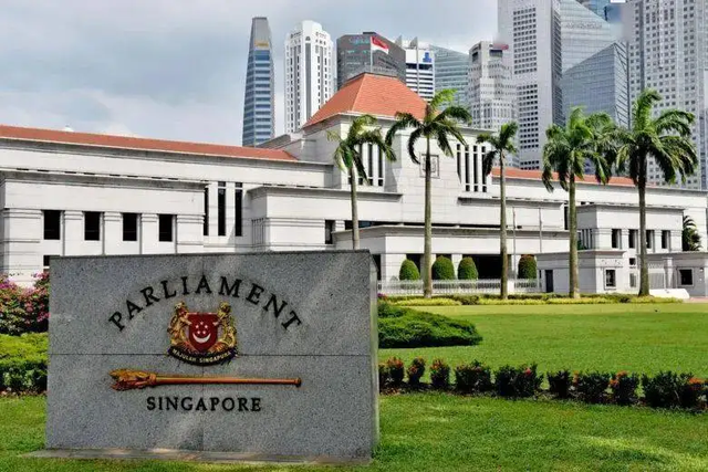 新加坡到底是一个什么样的国家，为何如此发达？