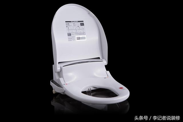 厕纸到底扔纸篓好?还是冲走好?看看新加坡是咋办的
