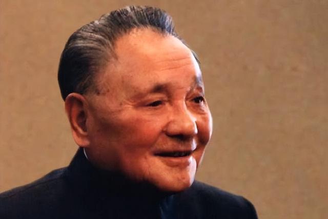 对越自卫反击战,邓小平承诺一定要教训越南!李光耀为何非常认可