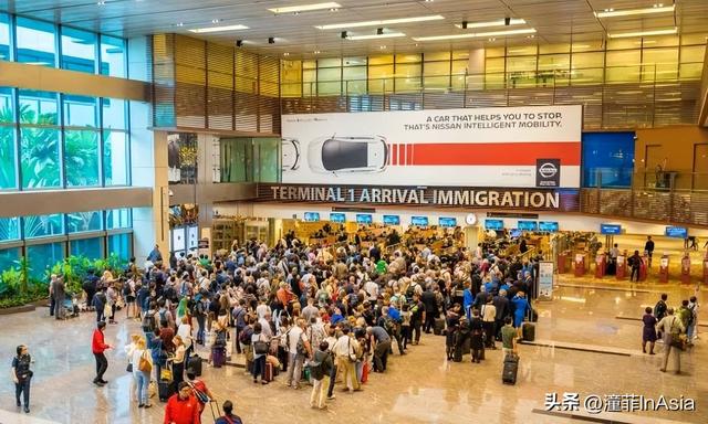为填补145万人口空缺新加坡全球抢人:5年居住权发绿卡调准证政策