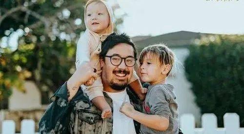 新加坡通过儿童培育修正案,新生儿父亲享带薪产假,政府承担补贴