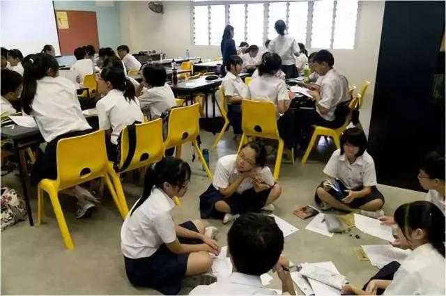 浅析新加坡双语政策及其社会影响