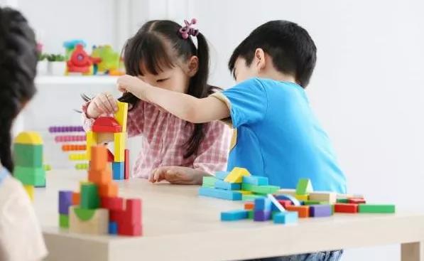 如何有效让孩子精通双语?新加坡中小学这样开展双语教学