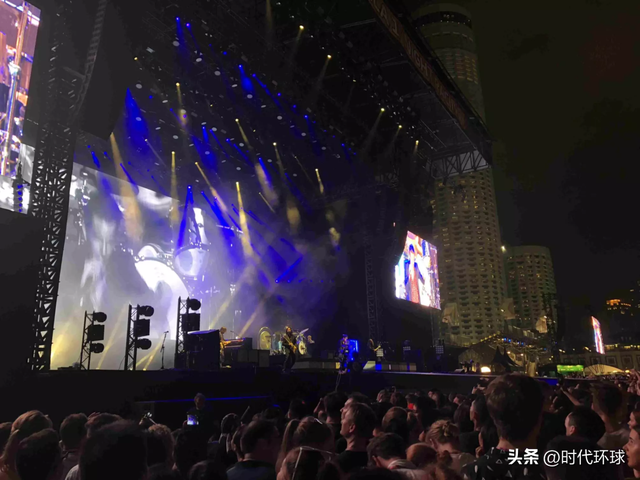李显龙预测成真:数十亿人排着队来新加坡!申请PR会越来越难吗?