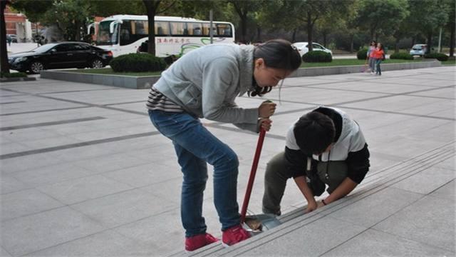 为什么新加坡禁止卖口香糖,这强烈的环保意识,值得我们学习