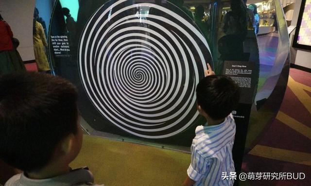 新加坡必打卡的顶级科学馆:不跟孩子认真玩,错过一个亿