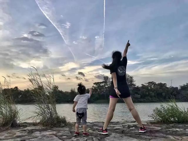 没有教育背景和本地学位,中国妈妈是怎么在新加坡成为MOE老师