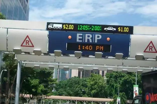 车价抑制堵车!新加坡车价吓人,QQ售价44万,卡罗拉比霸道都贵