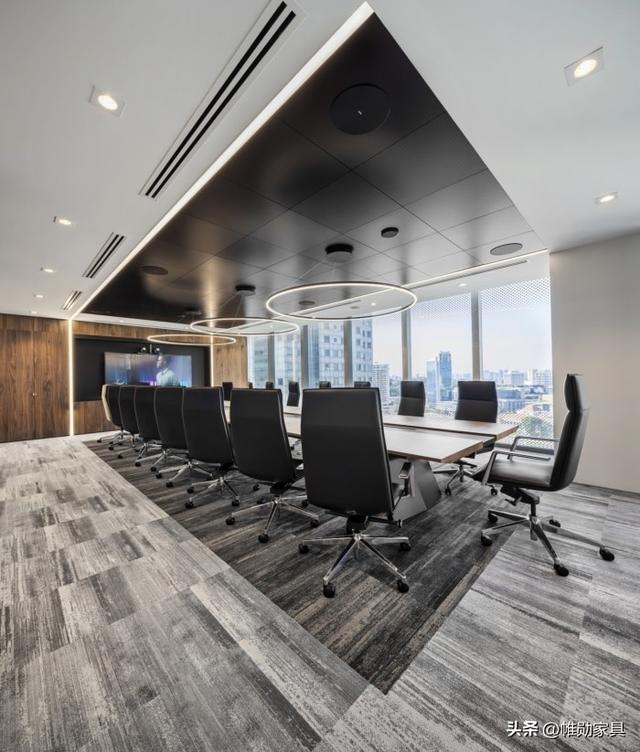 WESOME丨985㎡新加坡现代轻奢风办公家具工程配套案例分享