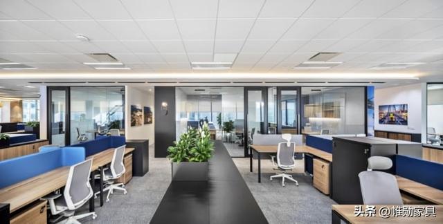 WESOME丨985㎡新加坡现代轻奢风办公家具工程配套案例分享