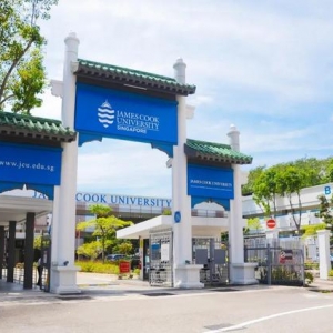 这所澳洲大学是唯一在新加坡被批准使用“大学”称号的海外院校