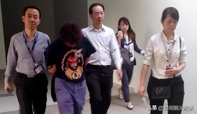 32岁小伙傍上79岁富婆,住进新加坡豪宅:我要照顾你一辈子