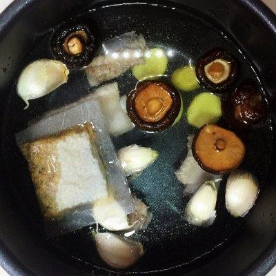 冬天吃新加坡肉骨茶，暖身又暖心