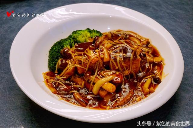 最正宗的新加坡辣椒螃蟹——珍宝海鲜!