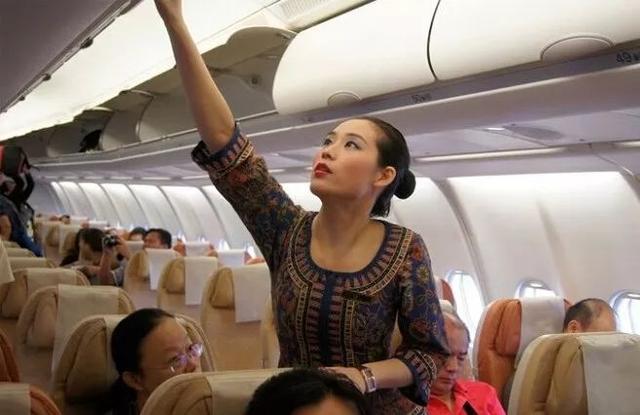谁说空姐只是高级女服务员?听听这位新航空姐的感悟