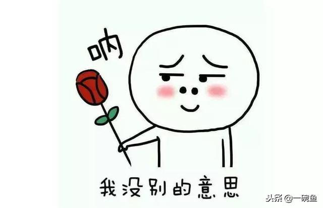 眼睛小皮肤黑长相一般,却是新加坡头号时尚博主,她的穿搭绝了!