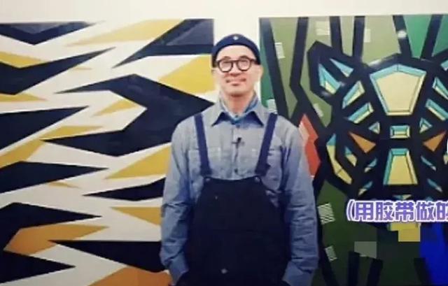 具俊晔新加坡演出翻车！选曲太老跳舞费劲，现场嘘声一片
