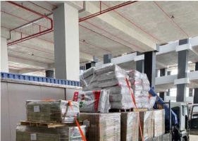 中国佛山运输40HQ集装箱瓷砖到新加坡，双清关门到门服务！